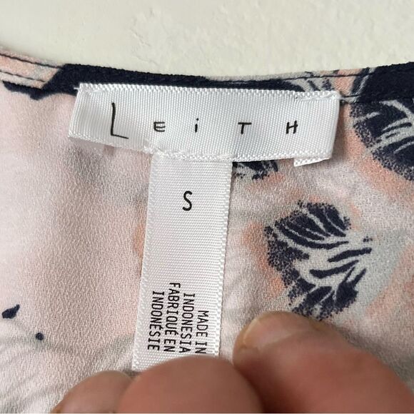 Nordstrom Leith floral print short valance sleeve, V-neck wrap dress, lined, S - Picture 11 of 15